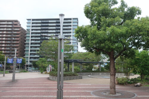 南草津駅西口すぐの公園(東山道記念公園)