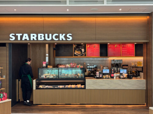 スターバックス 羽田空港 蔦屋書店